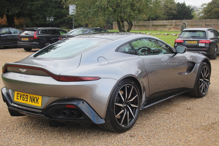 2019 Aston Martin Vantage V8 £93,750
