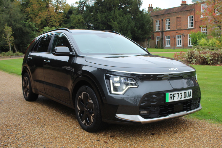 Kia Niro 150kW 4 5dr Auto<br />2023 Metallic Grey Hatchback £26,695