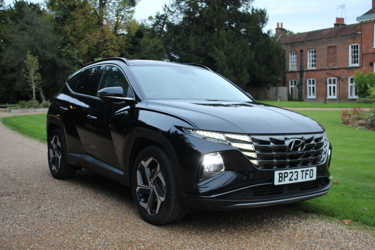 Hyundai Tucson 1.6 T-GDi Ultimate 4WD PHEV<br />2023 Pearl Black 4X4 £29,995