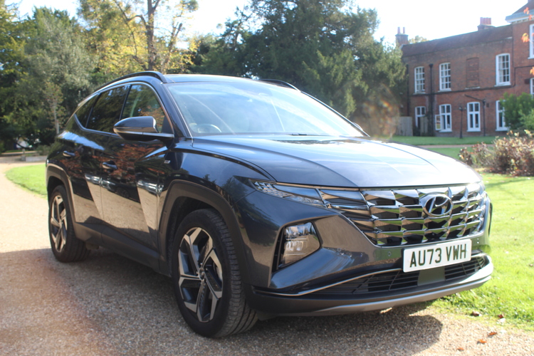 Hyundai Tucson 1.6 T-GDi Ultimate MHEV<br />2023 Pearl Grey Hatchback £27,995