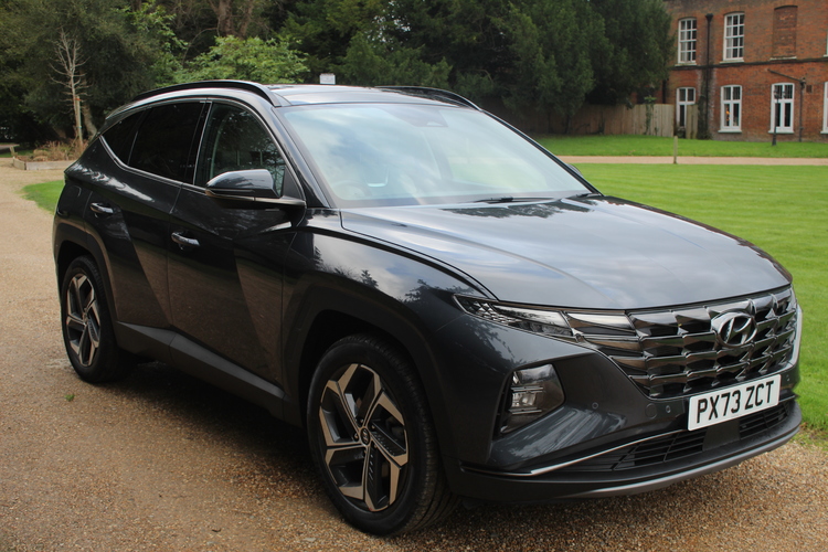 Hyundai Tucson 1.6 T-GDi Ultimate 4WD PHEV<br />2023 Dark Knight Pearl 4X4 £29,995