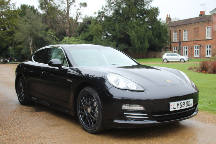 Porsche Panamera 4.8 V8 4S PDK 4WD<br />2009 Metallic Black  Saloon £18,995