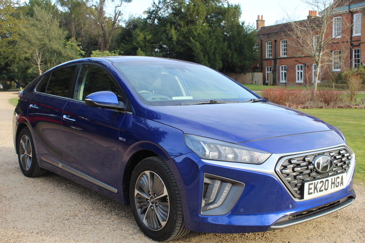 Hyundai Ioniq 1.6 Plug-In Hybrid Premium SE <br />2020 Pearl Blue Hatchback £14,845